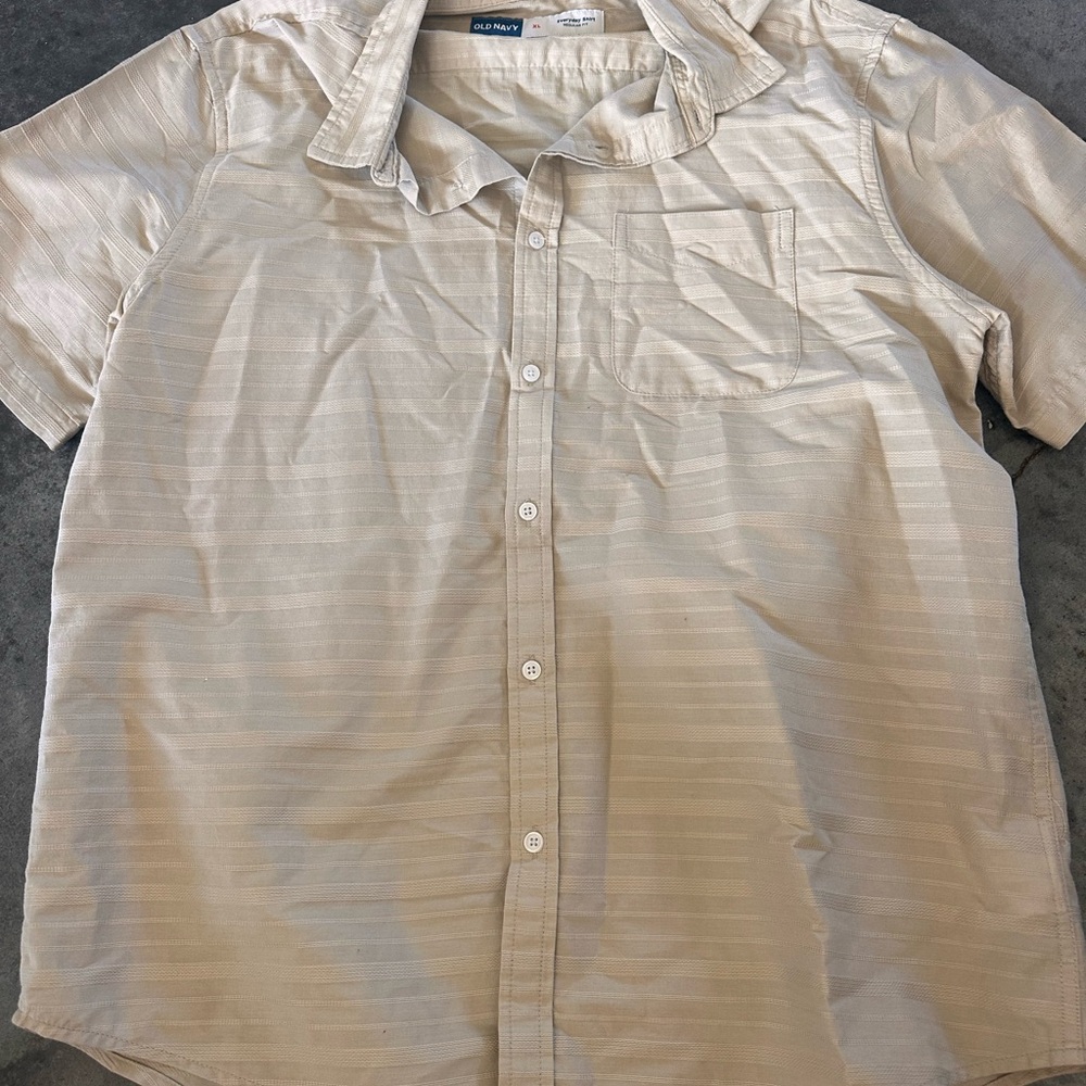 Old Navy Men's Light Tan Button Down Shirt